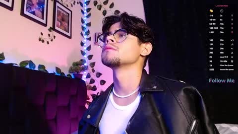 Snapshot of isaac_saenz chatting on 15, 2, 2025 Isaac Saenz. online show from 15, 2, 2025