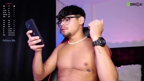 Snapshot of isaac_saenz chatting on 23, 9, 2025 Isaac Saenz. online show from 23, 9, 2025