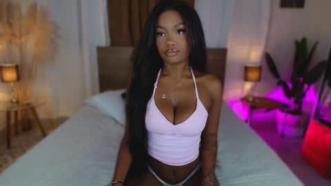 Snapshot of isaacoleman chatting on 25, 2, 2026 Isaa Coleman online show from 25, 2, 2026