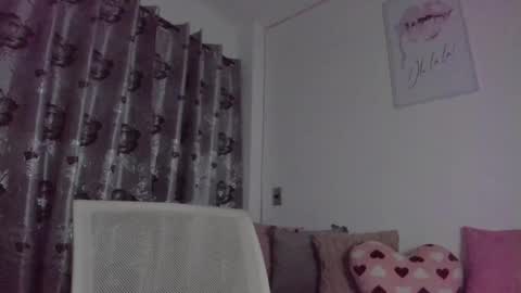 isabela duran online show from 8, 11, 2025