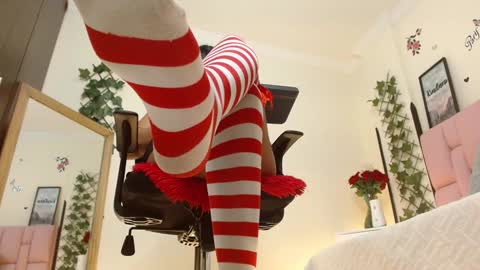 Snapshot of isabela_ferrer_ chatting on 29, 1, 2025 I S A online show from 29, 1, 2025