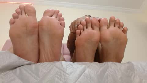 Snapshot of isabela_ferrer_ chatting on 15, 10, 2025 I S A online show from 15, 10, 2025