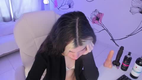 Snapshot of isabela_fiorelli chatting on 16, 10, 2025 isabela_fiorelli online show from 16, 10, 2025