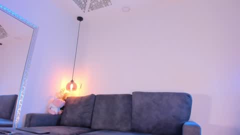 Isabela online show from 3, 2, 2025