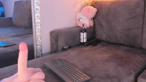 Isabela online show from 4, 2, 2025