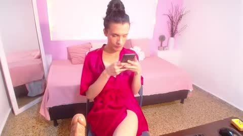 IsabelFernandez online show from 25, 10, 2025