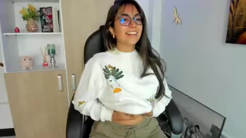 Isabella22 1 online show from 25, 2, 2025