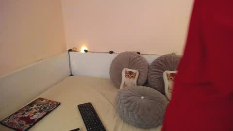    online show from 18, 12, 2024