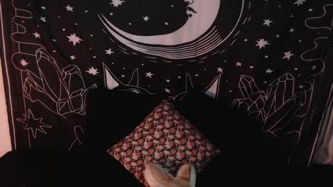    online show from 12, 1, 2025