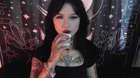    online show from 16, 1, 2025