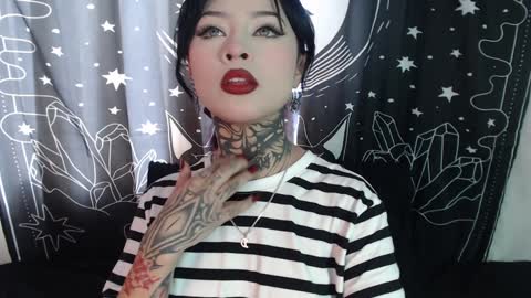    online show from 31, 1, 2025