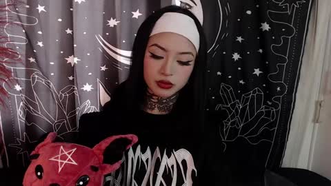    online show from 4, 2, 2025