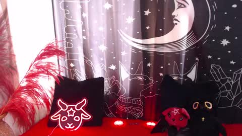    online show from 21, 2, 2025