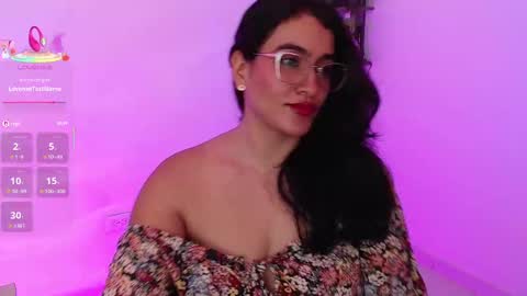 Snapshot of isabella_aristi03 chatting on 20, 9, 2025 isabella_aristi03 online show from 20, 9, 2025