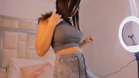 Snapshot of isabella_gomez11 chatting on 5, 12, 2025 isabella_gomez11 online show from 5, 12, 2025