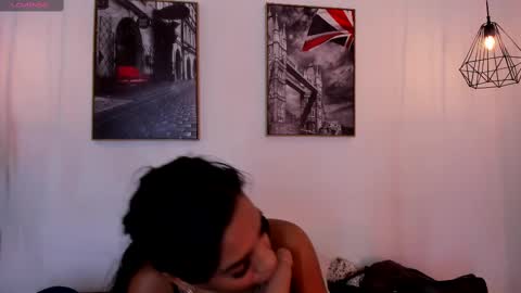  Isabel Lopez online show from 5, 3, 2025