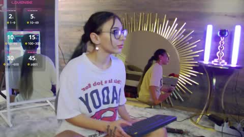 Isabella online show from 14, 10, 2025