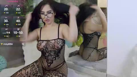 Isabella online show from 25, 10, 2025
