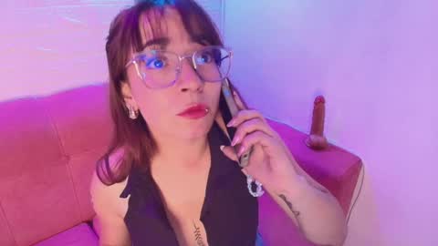 Isabella online show from 27, 9, 2025