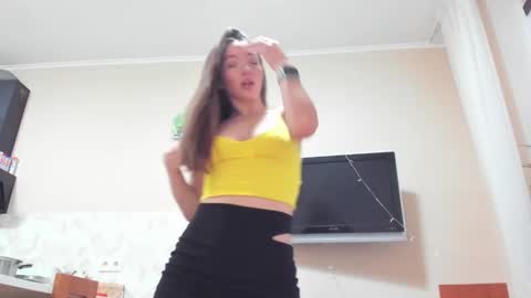 Snapshot of isabella_noir88 chatting on 17, 10, 2025 Isabella Noir online show from 17, 10, 2025