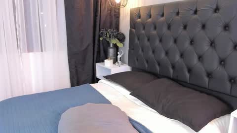 Isabella Nowa online show from 6, 3, 2026