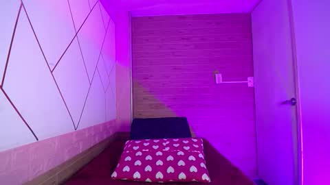 Snapshot of isabella_roseee chatting on 21, 11, 2025 isabella_roseee online show from 21, 11, 2025