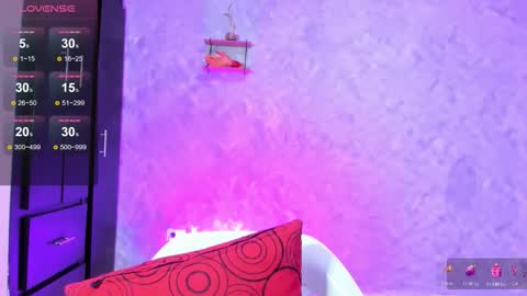 Snapshot of isabellagh1 chatting on 14, 11, 2025 Instagram soybella01 online show from 14, 11, 2025