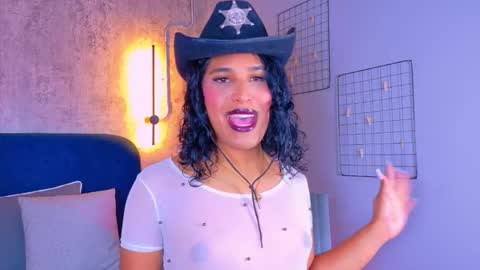 Snapshot of isabellaho1317 chatting on 28, 10, 2025 Isabella online show from 28, 10, 2025