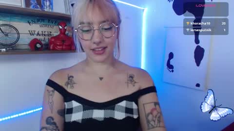 Snapshot of isabellakoff chatting on 6, 3, 2025 Tati - online show from 6, 3, 2025