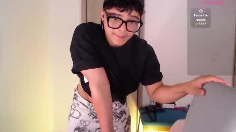 Isabella Mout  online show from 17, 2, 2026