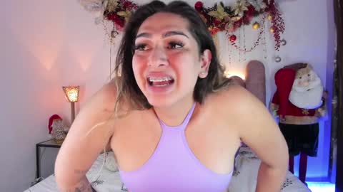 Snapshot of isabellas_smith chatting on 14, 12, 2024 Martina IG martissmith01 online show from 14, 12, 2024