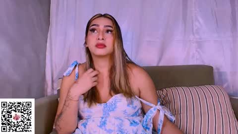 Snapshot of isabellas_smith chatting on 4, 10, 2025 Martina IG martissmith01 online show from 4, 10, 2025