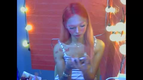 Snapshot of isabellatx chatting on 8, 3, 2026 isabellatx online show from 8, 3, 2026