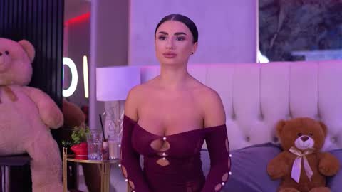 IsabelleHunt online show from 25, 9, 2025
