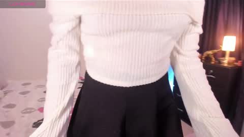Snapshot of isabelprietoo chatting on 4, 1, 2025 Isa online show from 4, 1, 2025