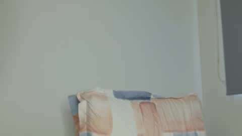 Isabella Hilton online show from 17, 2, 2026