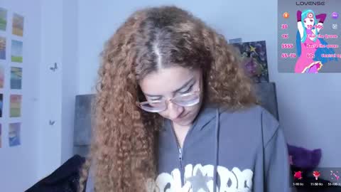 Snapshot of isangel_ chatting on 5, 3, 2025 Isabela online show from 5, 3, 2025