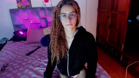 Snapshot of isangel_ chatting on 30, 9, 2025 Isabela online show from 30, 9, 2025