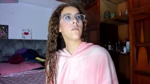 Snapshot of isangel_ chatting on 22, 10, 2025 Isabela online show from 22, 10, 2025