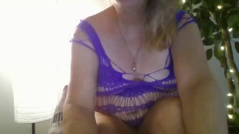 Iseestarz420 online show from 22, 11, 2025