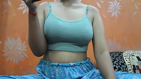 ishika_singh_ online show from 10, 9, 2025