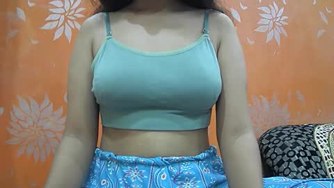 ishika_singh_ online show from 8, 10, 2025