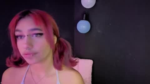 Isisjones18 online show from 23, 9, 2025