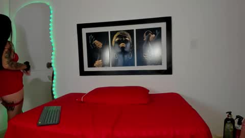 iskracanela online show from 13, 1, 2026