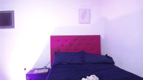 issa_kitty online show from 26, 12, 2024