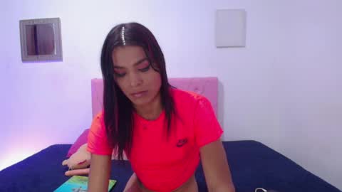 issa_kitty online show from 25, 2, 2025