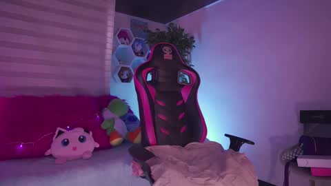 Snapshot of issa_monterrey chatting on 8, 9, 2025 ISSA online show from 8, 9, 2025