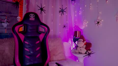 Snapshot of issa_monterrey chatting on 15, 10, 2025 ISSA online show from 15, 10, 2025