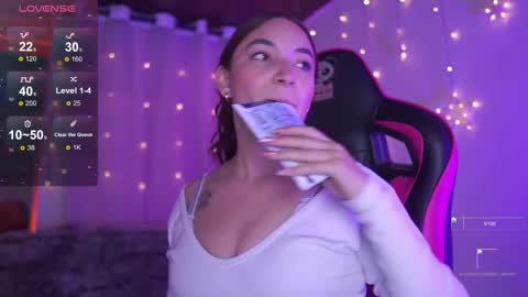 Snapshot of issa_monterrey chatting on 5, 11, 2025 ISSA online show from 5, 11, 2025