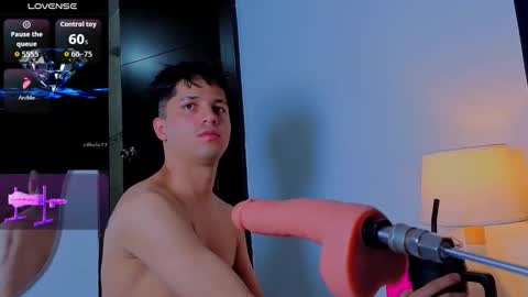 Snapshot of issac_james chatting on 3, 12, 2025 Issac online show from 3, 12, 2025